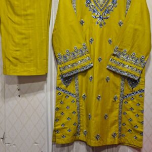 Haldi Peela Siyah Embroidery Suit