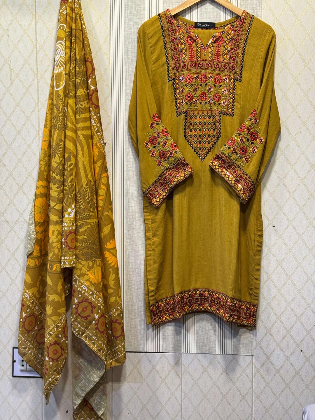 Mustard & Black Printed Suit - Image 4